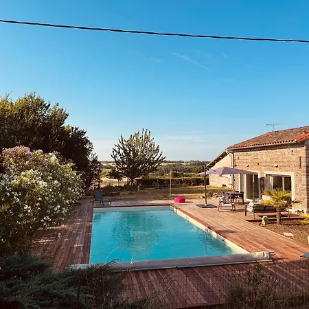 Casa de Férias La Belly - Ancienne Grange Avec Piscine Et Cinema